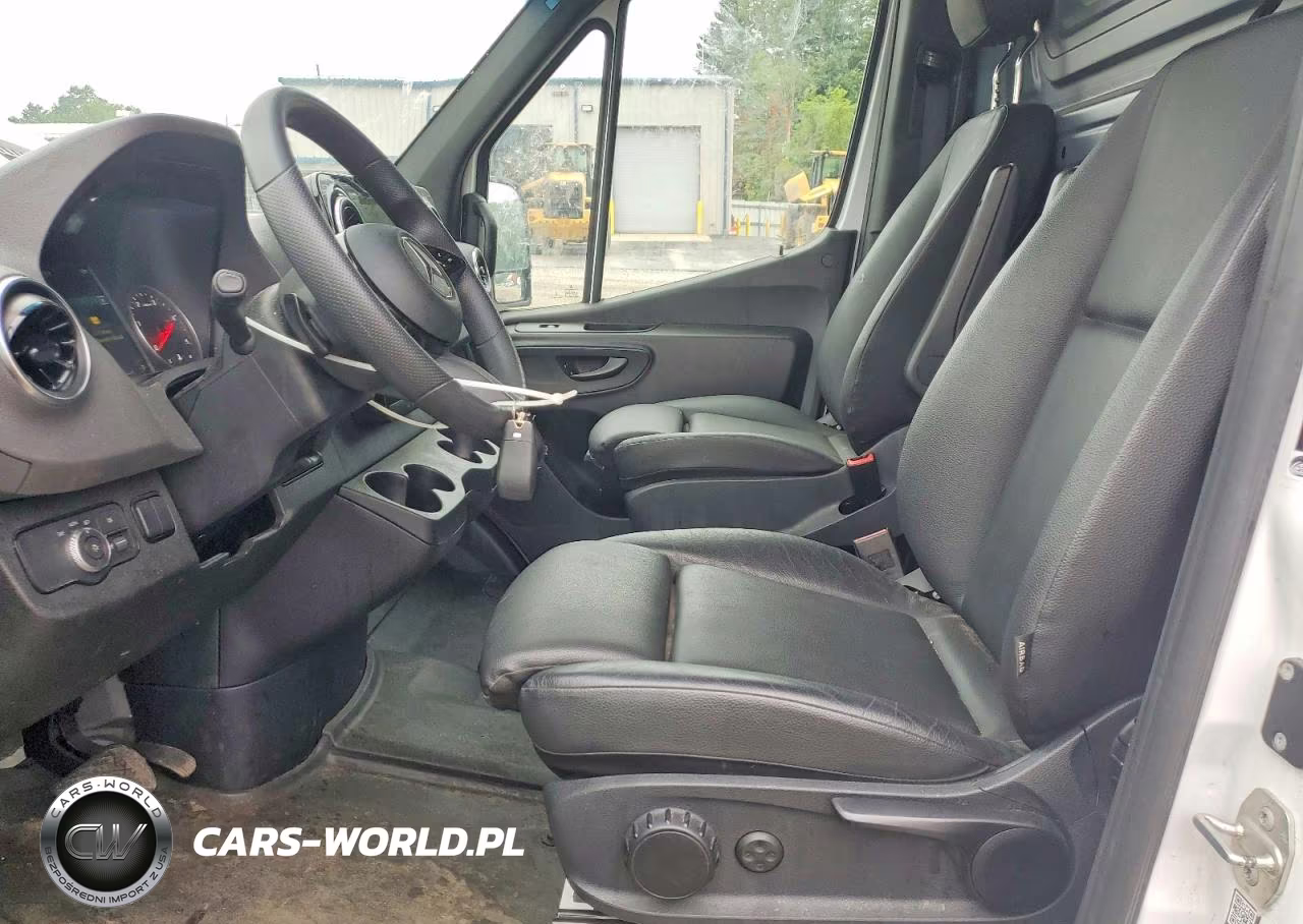 2025 Mercedes-Benz Sprinter 2500 VIN:W1Y4KBHY8ST207458 - 7