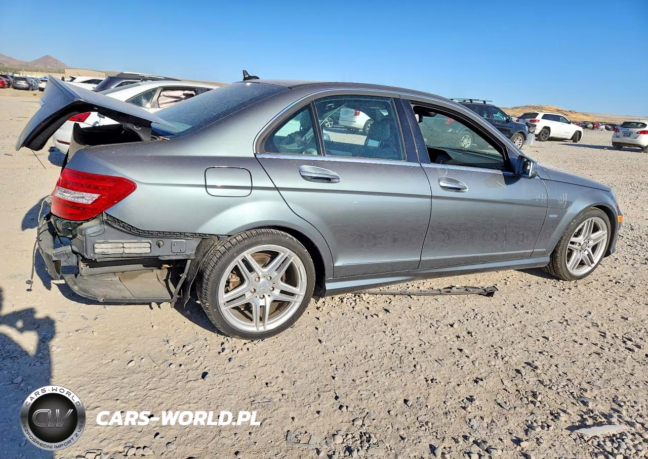 2012 Mercedes-Benz C 250 VIN:WDDGF4HBXCA607330 - 3