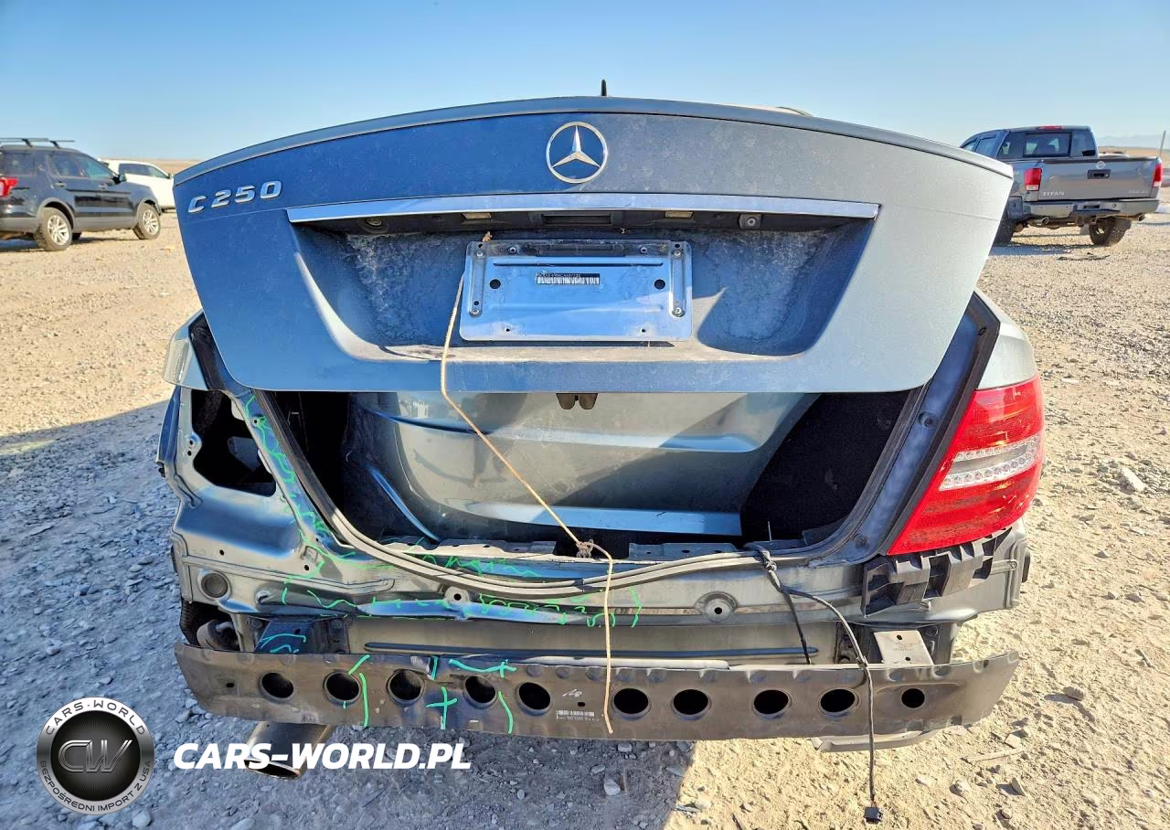2012 Mercedes-Benz C 250 VIN:WDDGF4HBXCA607330 - 6