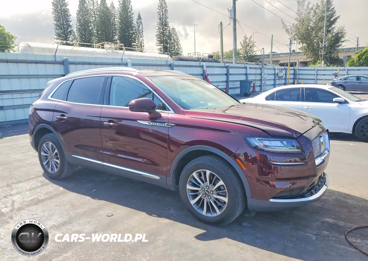 2023 Lincoln Nautilus VIN:2LMPJ8J90PBL21830 - 4