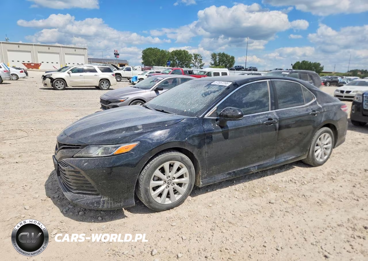2019 Toyota Camry L-Le – zdjęcie 1 z 12