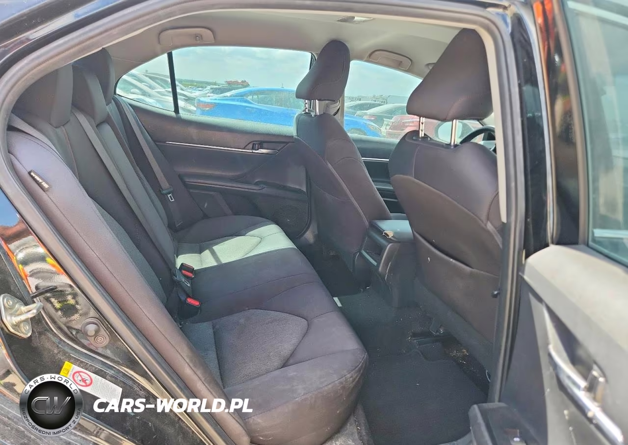 2019 Toyota Camry L-Le VIN:4T1B11HK5KU199877 - 10