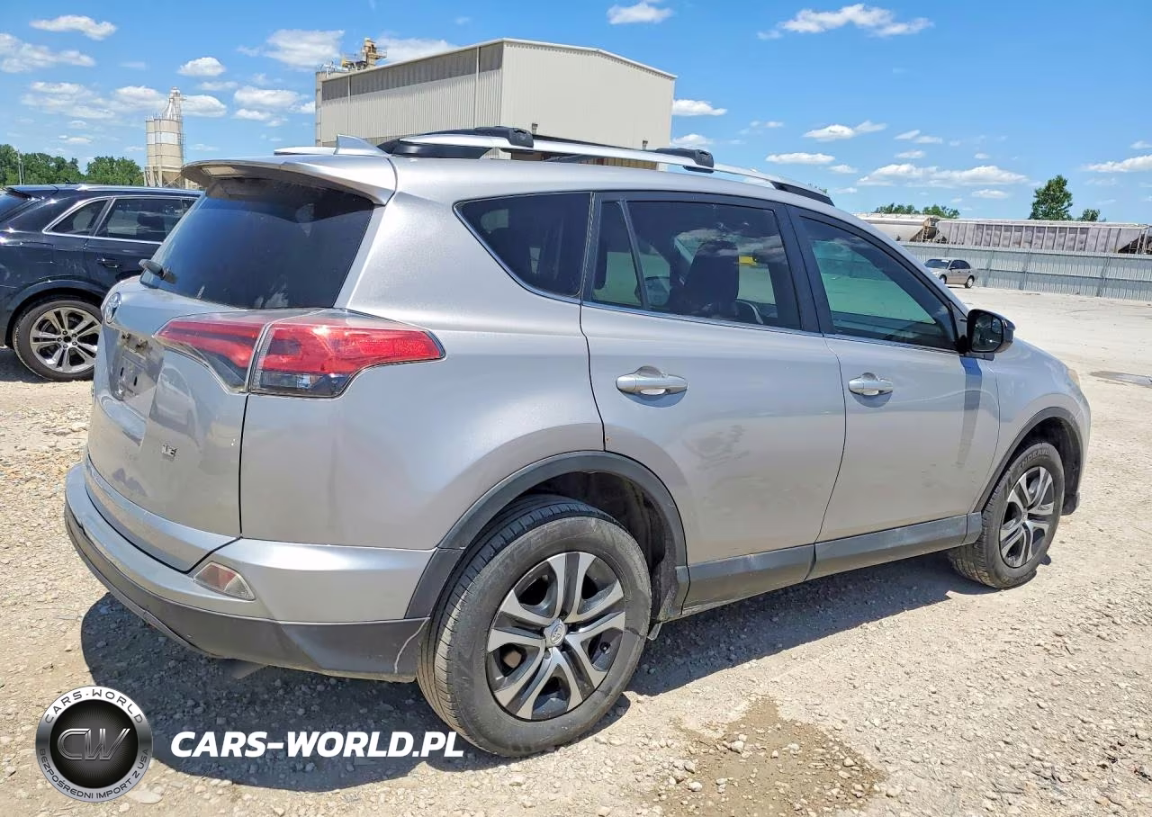 2016 Toyota Rav4 Le VIN:2T3ZFREV3GW236694 - 3