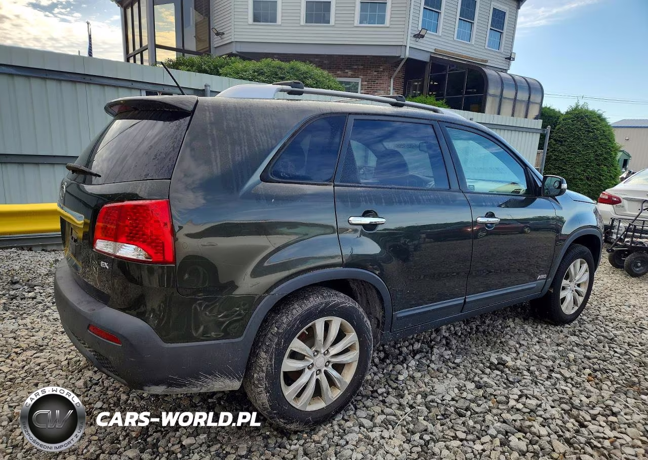 2011 Kia Sorento Ex VIN:5XYKUCA17BG141733 - 3