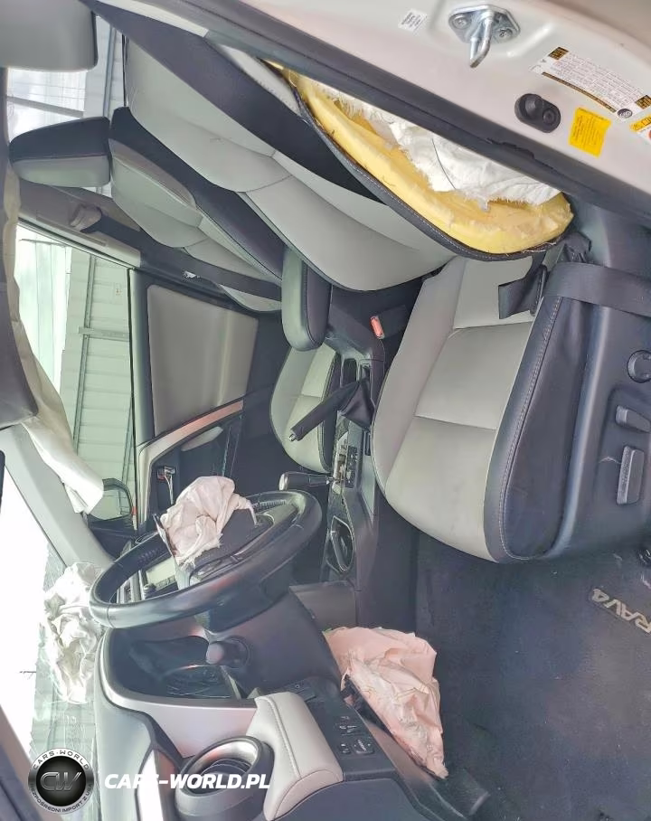 2018 Toyota Rav4 Limited VIN:JTMYFREV2JJ205955 - 7