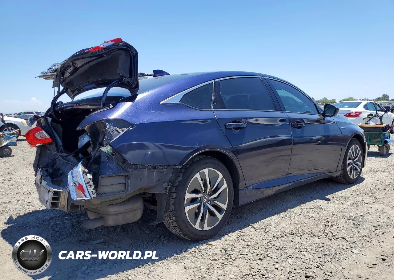 2018 Honda Accord Hybrid VIN:1HGCV3F19JA004173 - 3