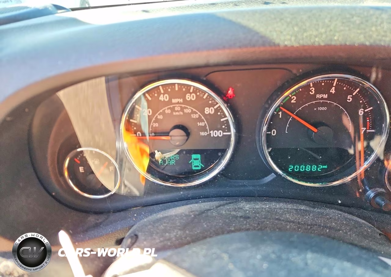 2016 Jeep Wrangler Unlimited Rubicon VIN:1C4BJWFG0GL119446 - 9
