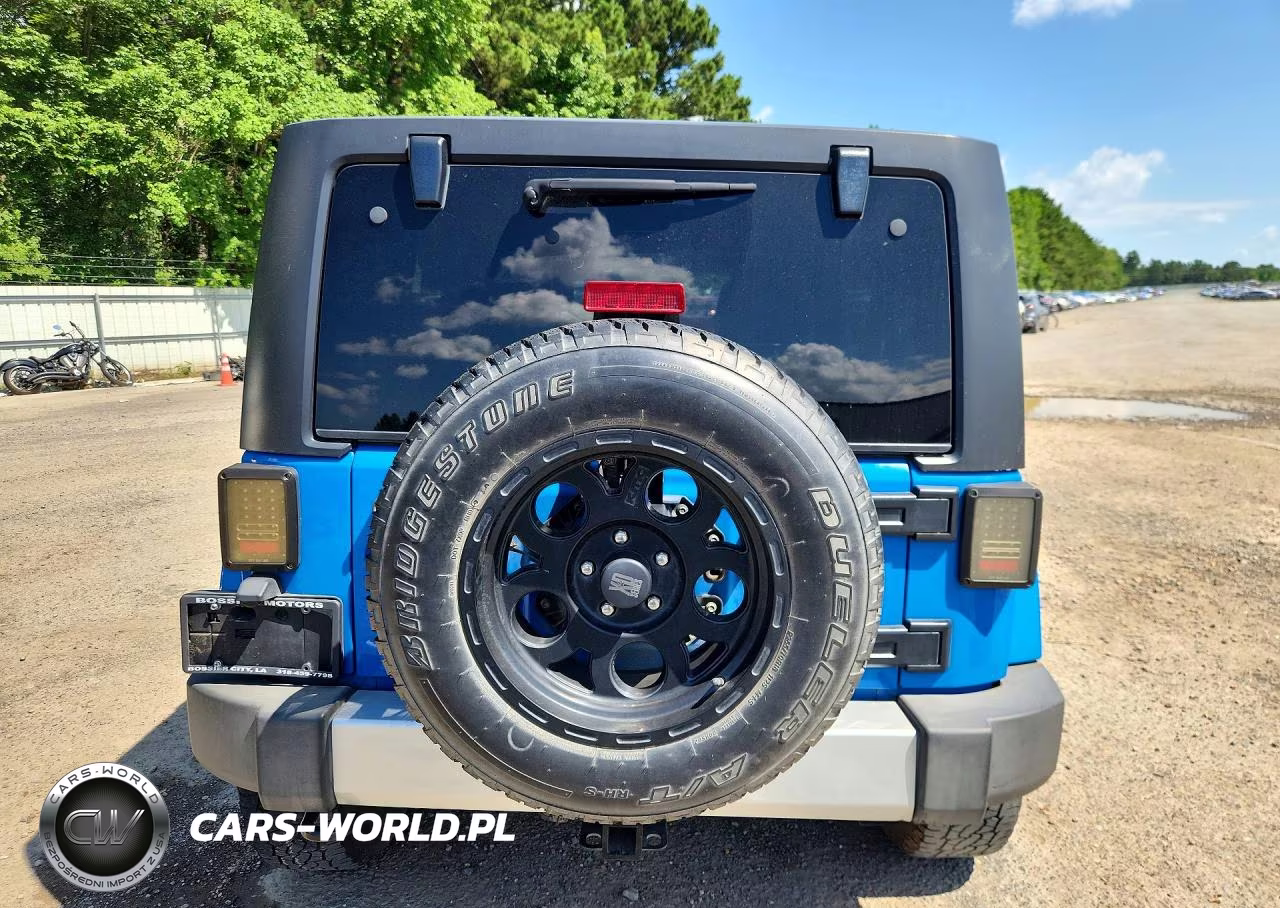 2011 Jeep Wrangler Unlimited Sahara VIN:1J4BA5H10BL632346 - 6