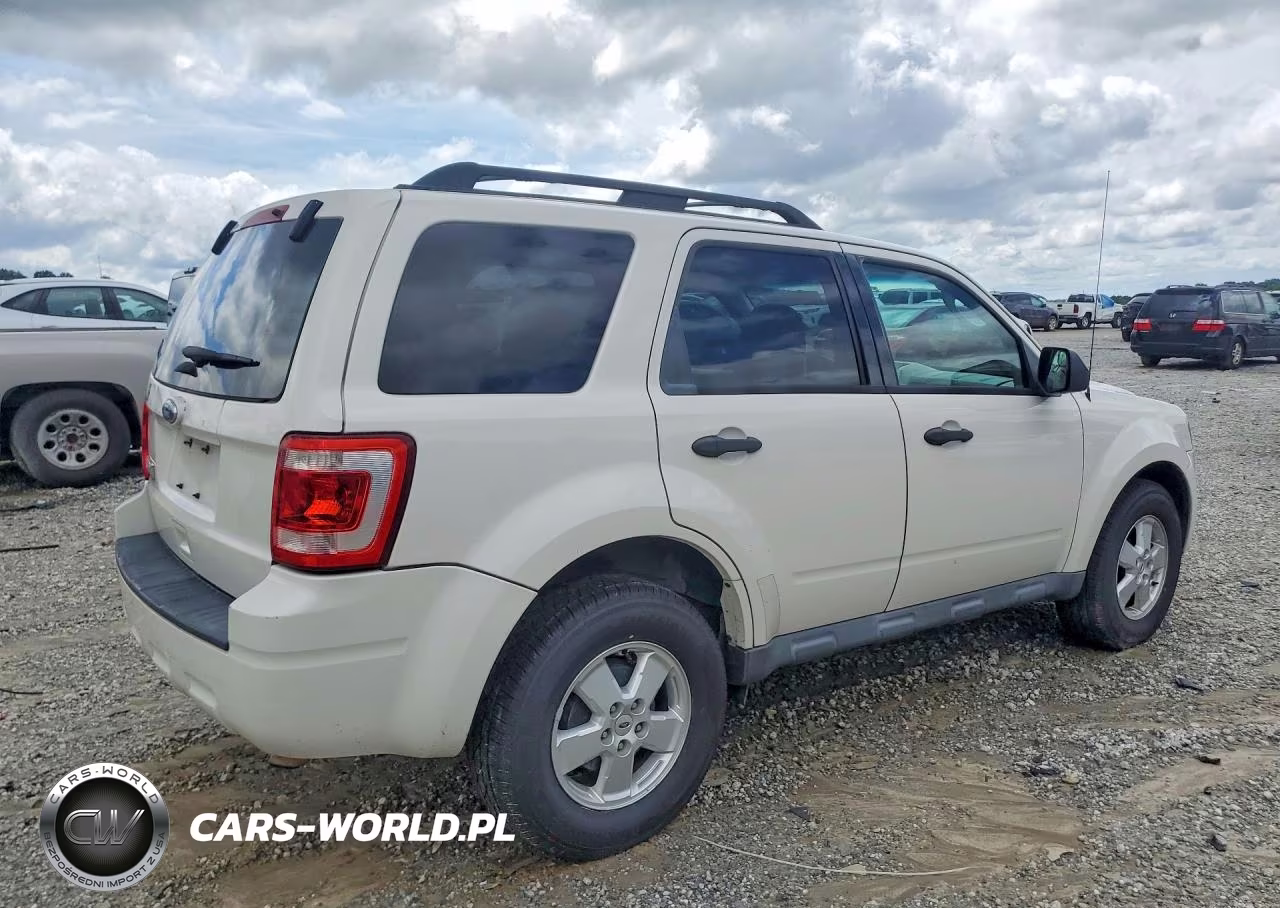 2012 Ford Escape Xlt VIN:1FMCU0D7XCKC35860 - 3