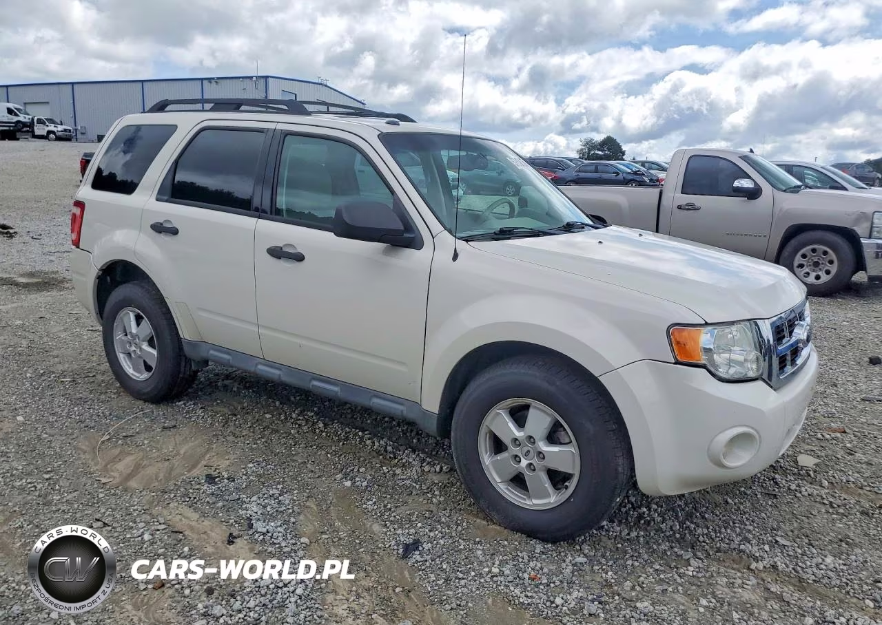 2012 Ford Escape Xlt VIN:1FMCU0D7XCKC35860 - 4