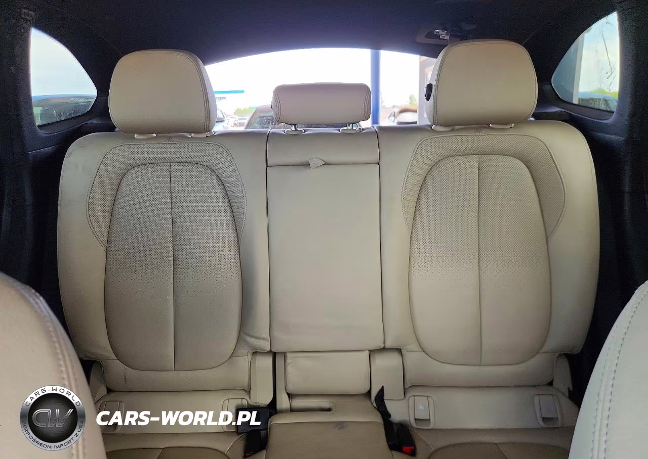 2018 BMW X1 Sdrive28I VIN:WBXHU7C31J5H43055 - 10