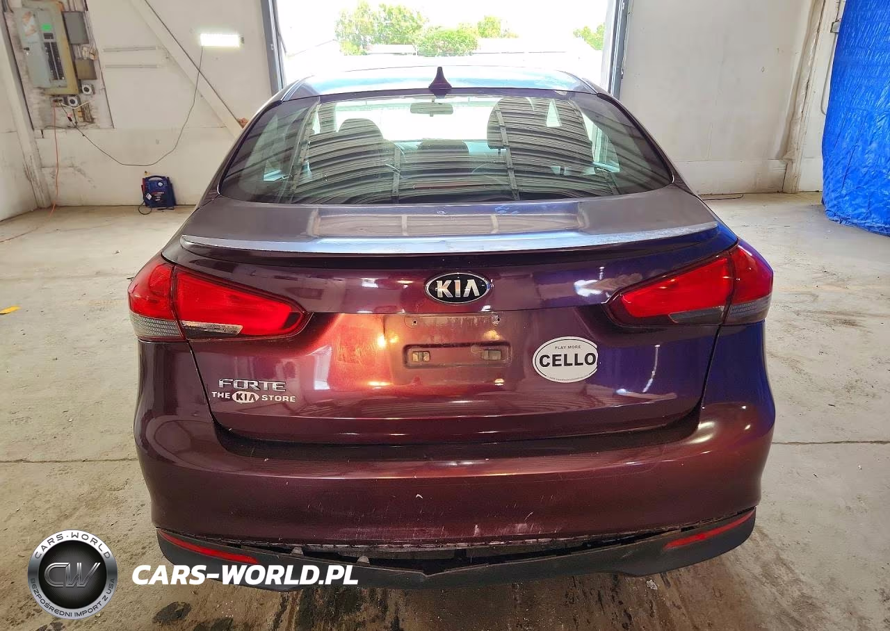 2017 Kia Forte VIN:3KPFK4A73HE118070 - 6