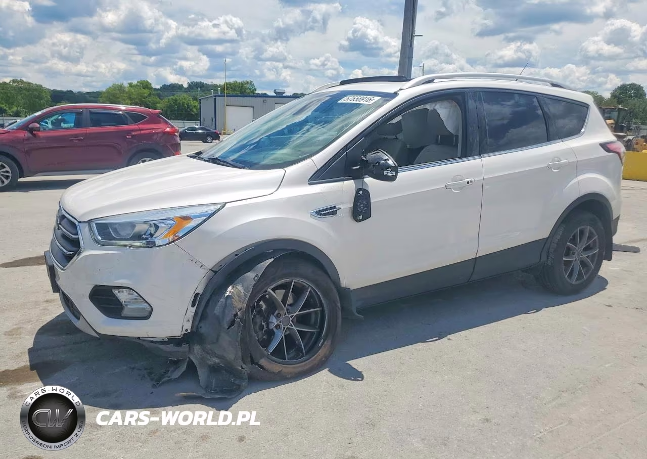 2017 Ford Escape Titanium – zdjęcie 1 z 12