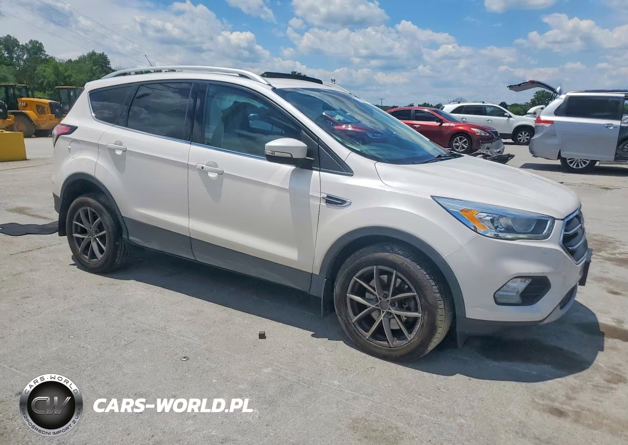 2017 Ford Escape Titanium VIN:1FMCU9J91HUB76199 - 4
