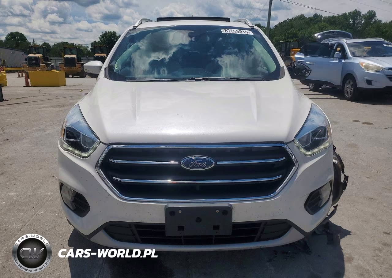 2017 Ford Escape Titanium VIN:1FMCU9J91HUB76199 - 5