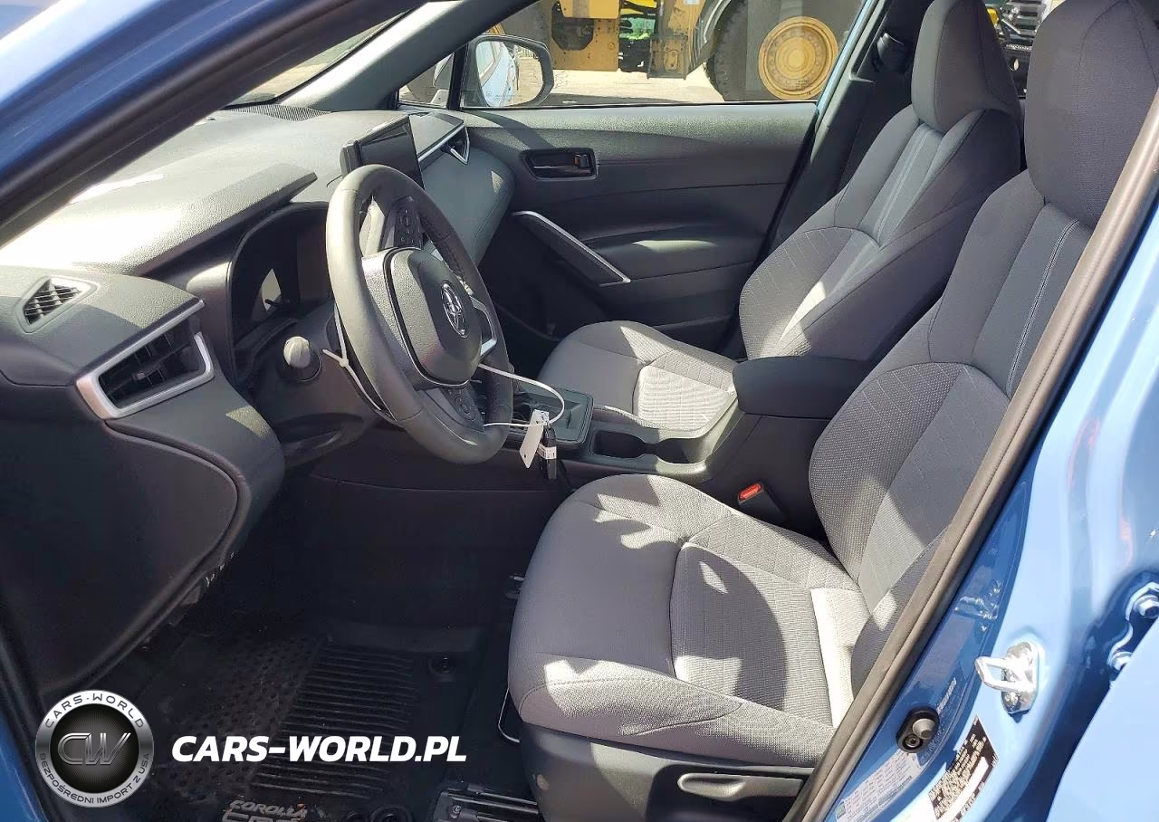 2026 Toyota Corolla Cross Hybrid Se VIN:7MUFBABG2TV107577 - 7