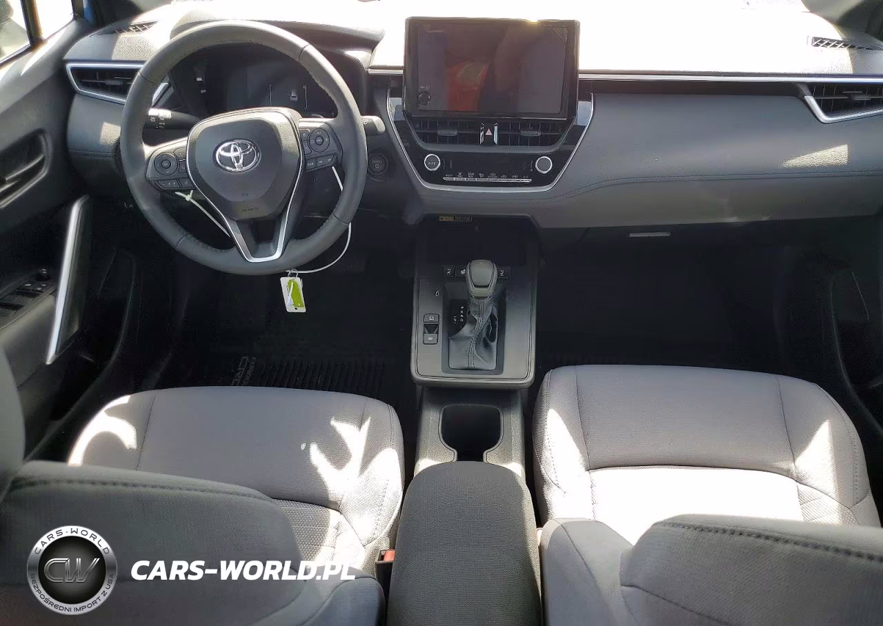 2026 Toyota Corolla Cross Hybrid Se VIN:7MUFBABG2TV107577 - 8