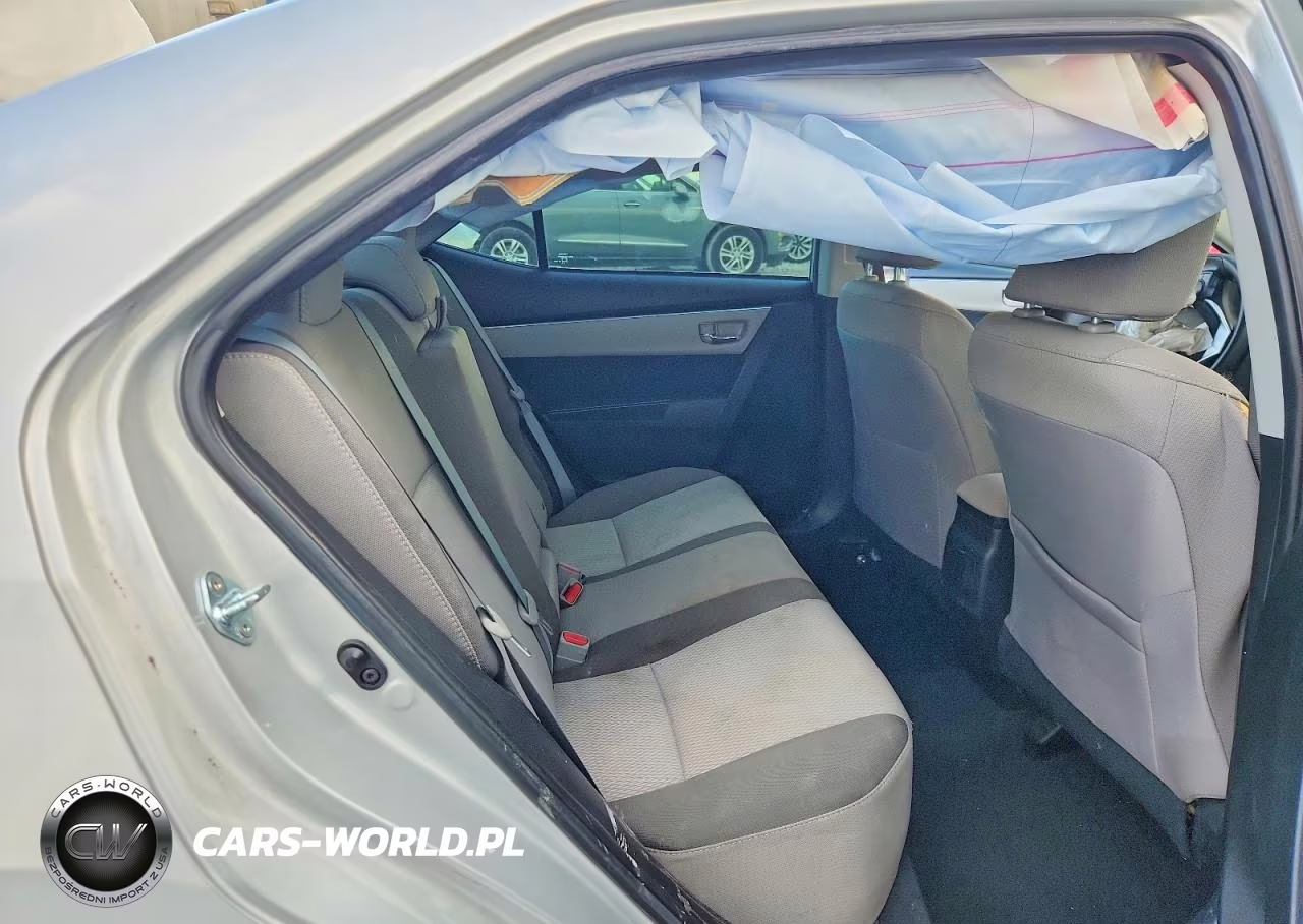 2017 Toyota Corolla Le VIN:5YFBURHE4HP569176 - 10