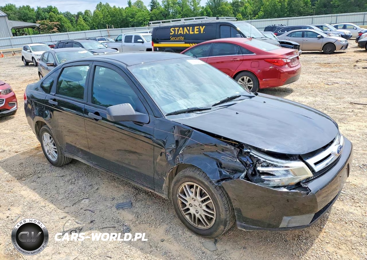 2011 Ford Focus Se VIN:1FAHP3FN1BW189170 - 4