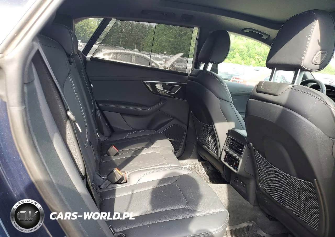 2025 Audi Q8 Prestige S-Line VIN:WA1FVBF16SD026020 - 11