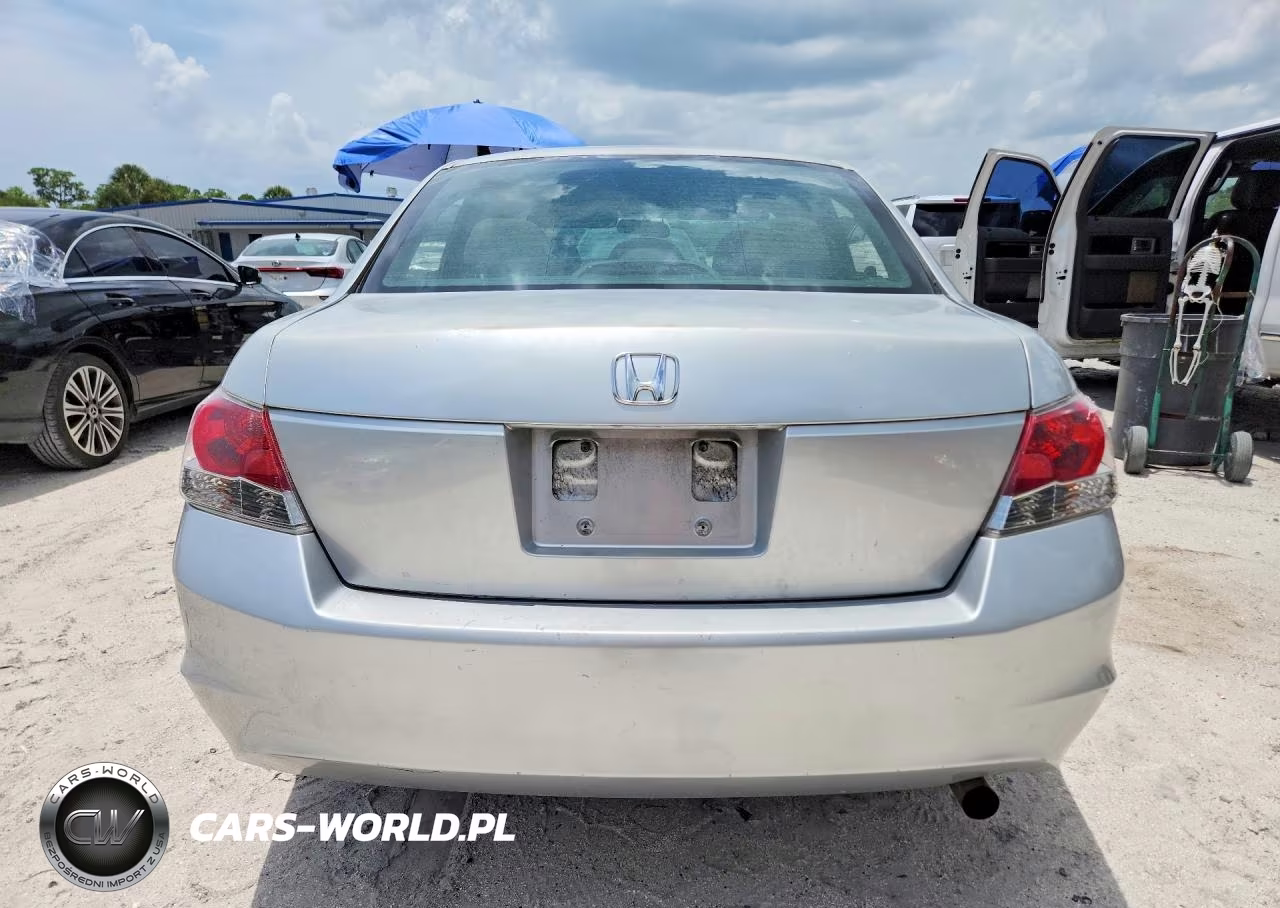2008 Honda Accord Lx VIN:JHMCP263X8C070698 - 6