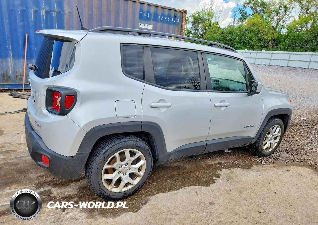 2018 Jeep Renegade Latitude VIN:ZACCJABB8JPJ70386 - 3