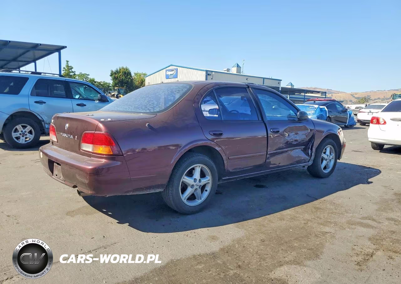 1997 Nissan Maxima VIN:JN1CA21DXVT850895 - 3