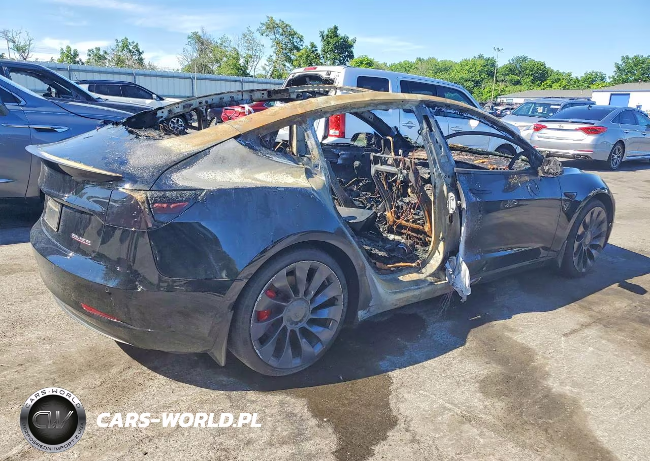 2022 Tesla Model 3 VIN:5YJ3E1EC9NF226862 - 3
