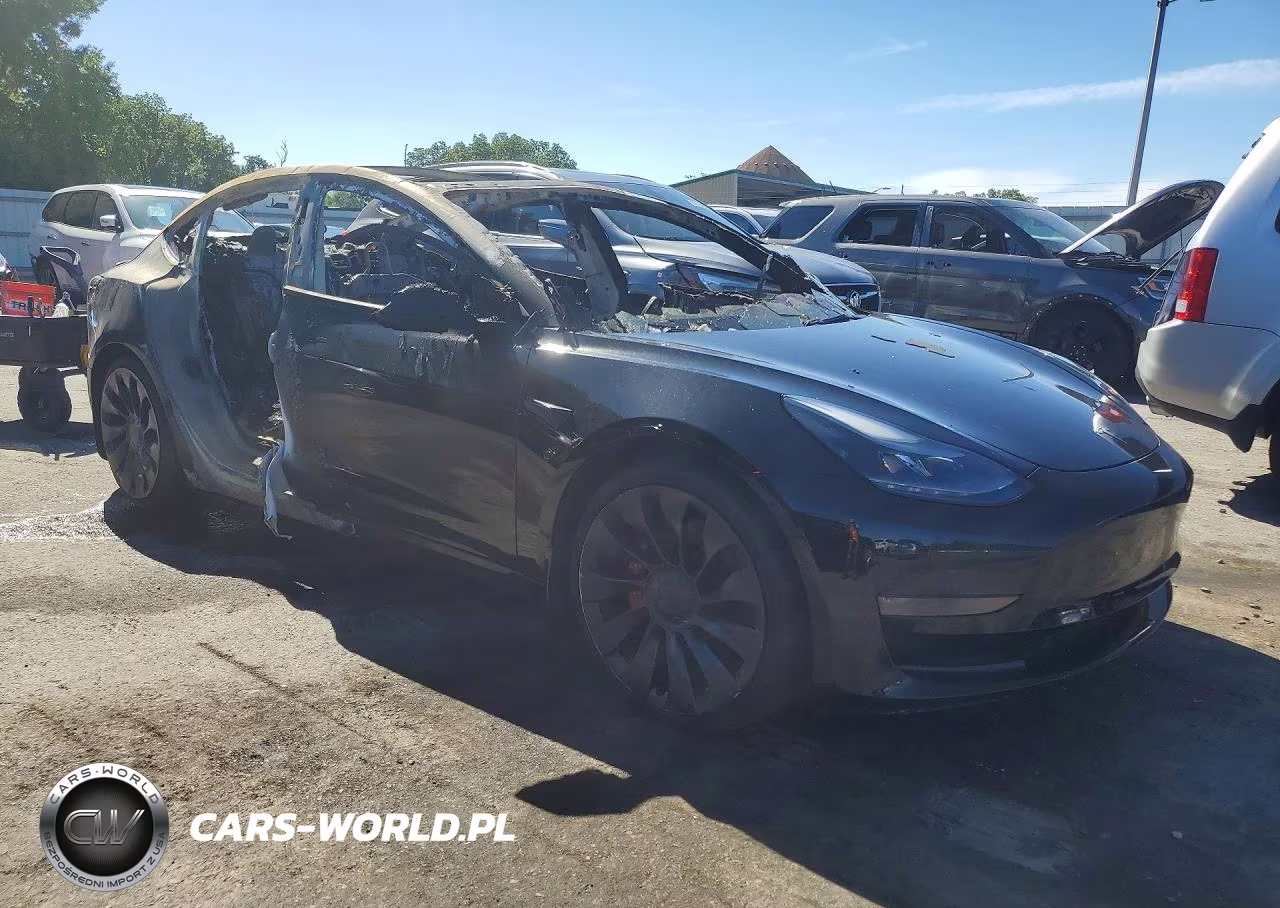 2022 Tesla Model 3 VIN:5YJ3E1EC9NF226862 - 4