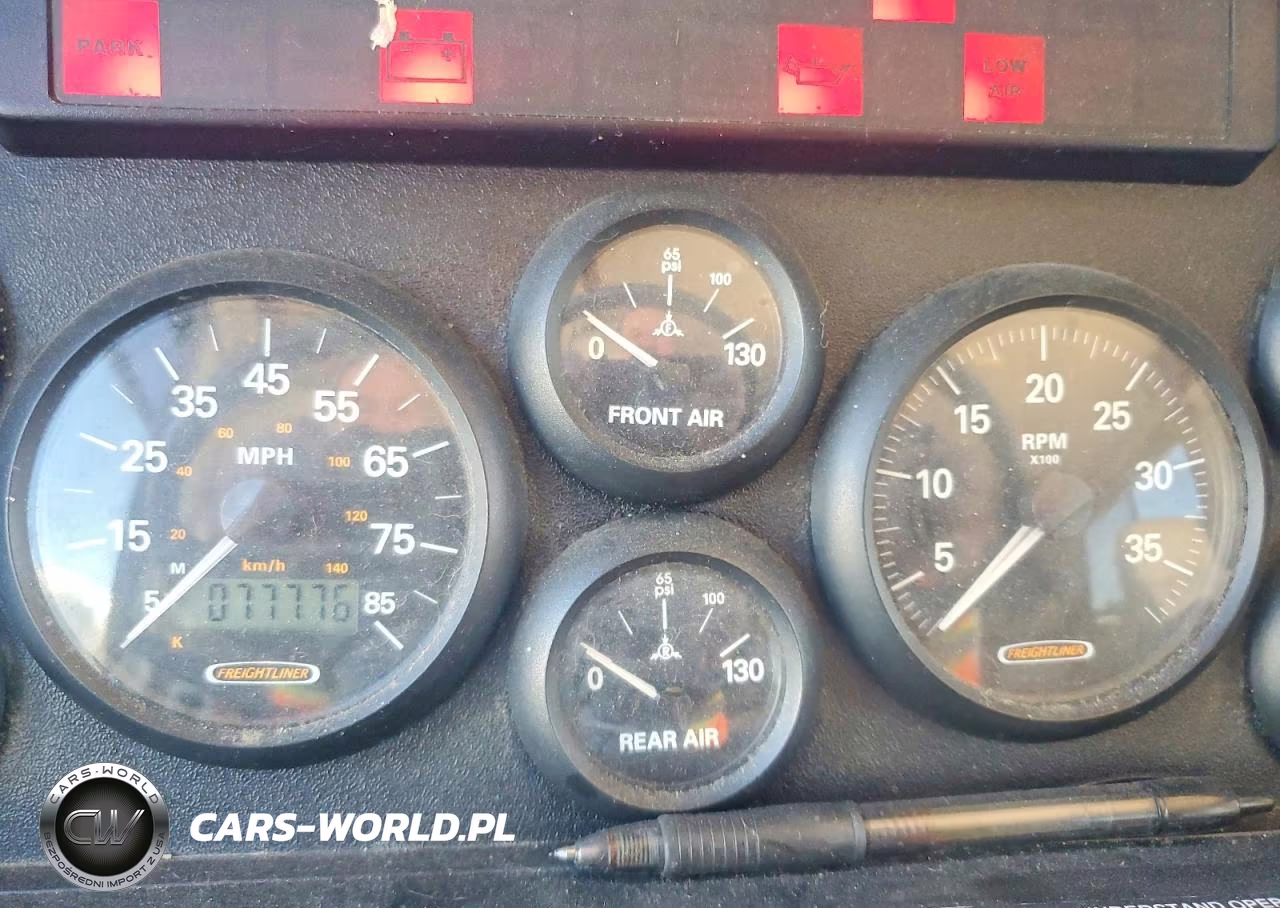 2002 Freightliner Chassis VIN:4UZAAHAK32CK27793 - 8