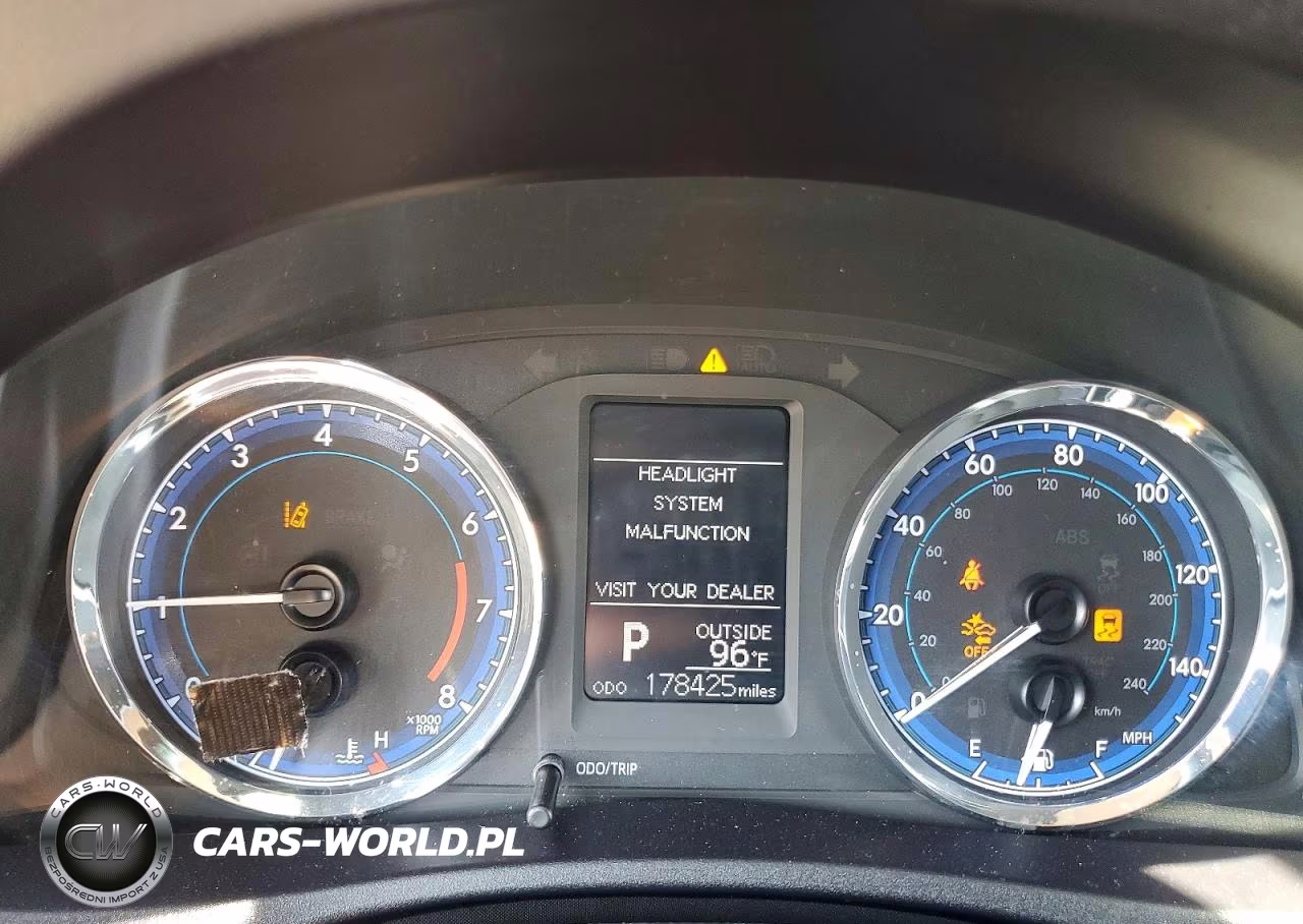 2017 Toyota Corolla Le VIN:2T1BURHE0HC928958 - 9