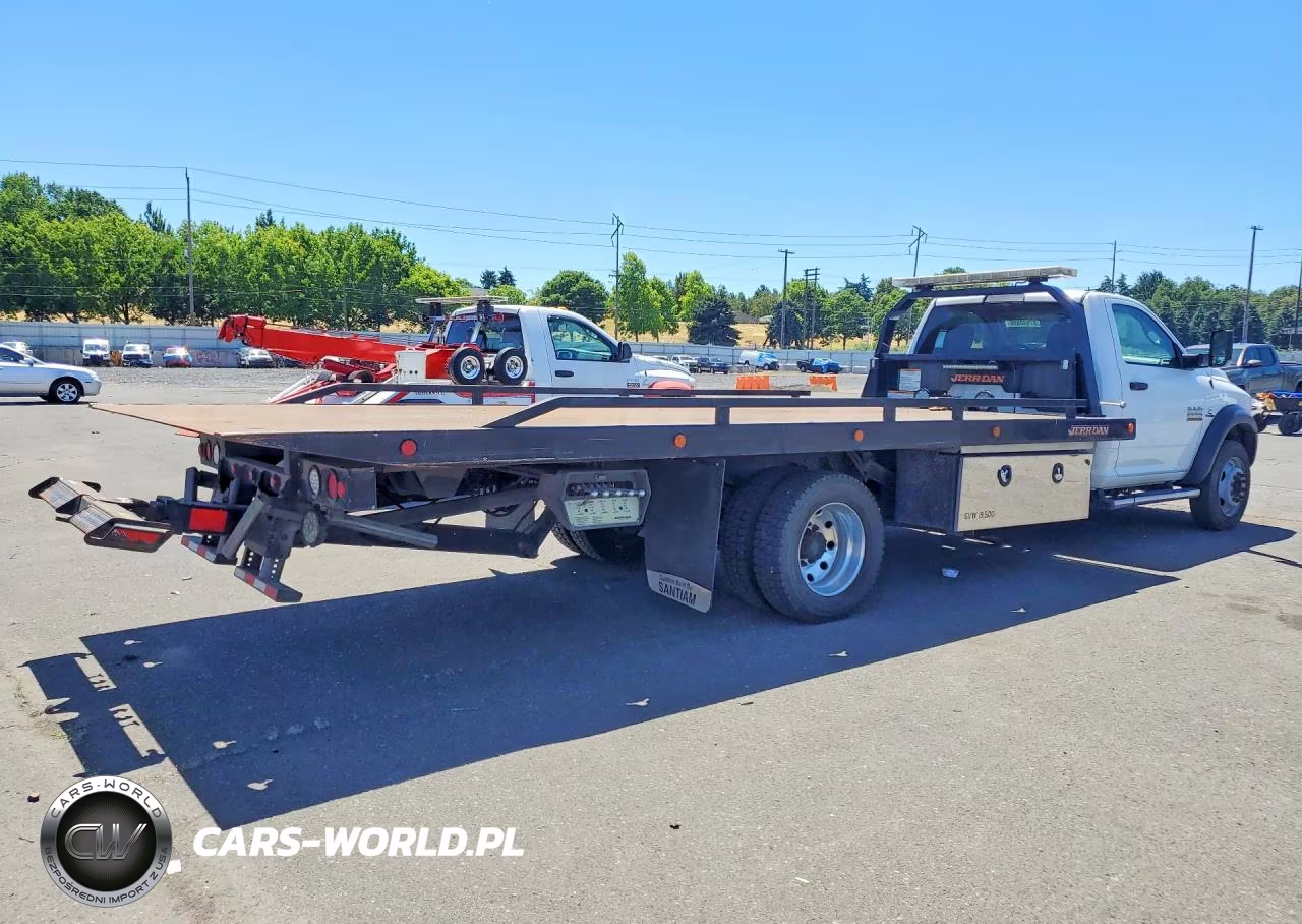 2016 Ram 5500 - Flatbed Truck VIN:3C7WRMDL5GG375855 - 3