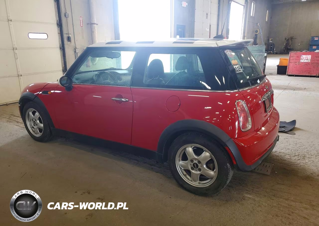 2006 Mini Cooper VIN:WMWRC33586TK68614 - 2