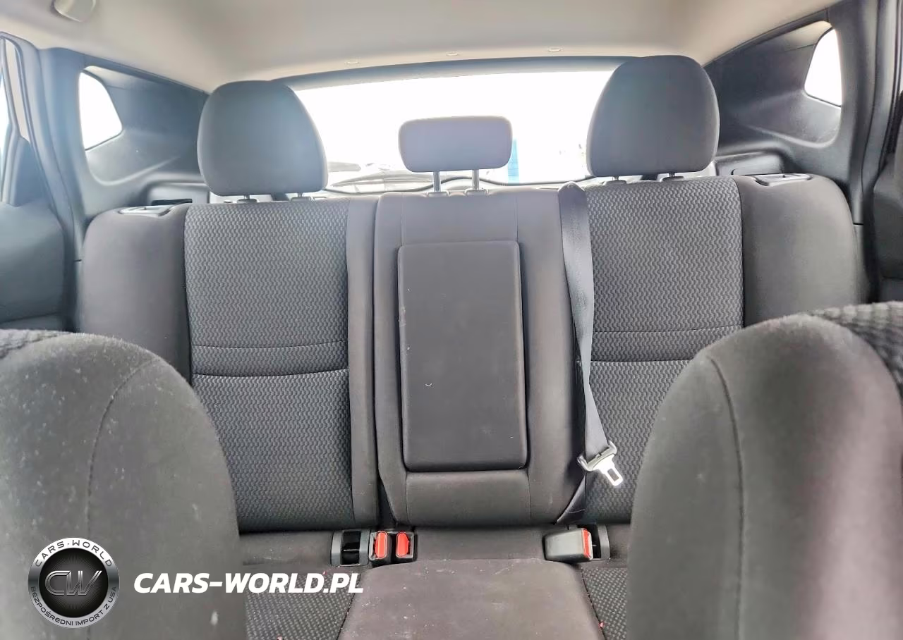 2019 Nissan Rogue Sport S VIN:JN1BJ1CR6KW316303 - 10