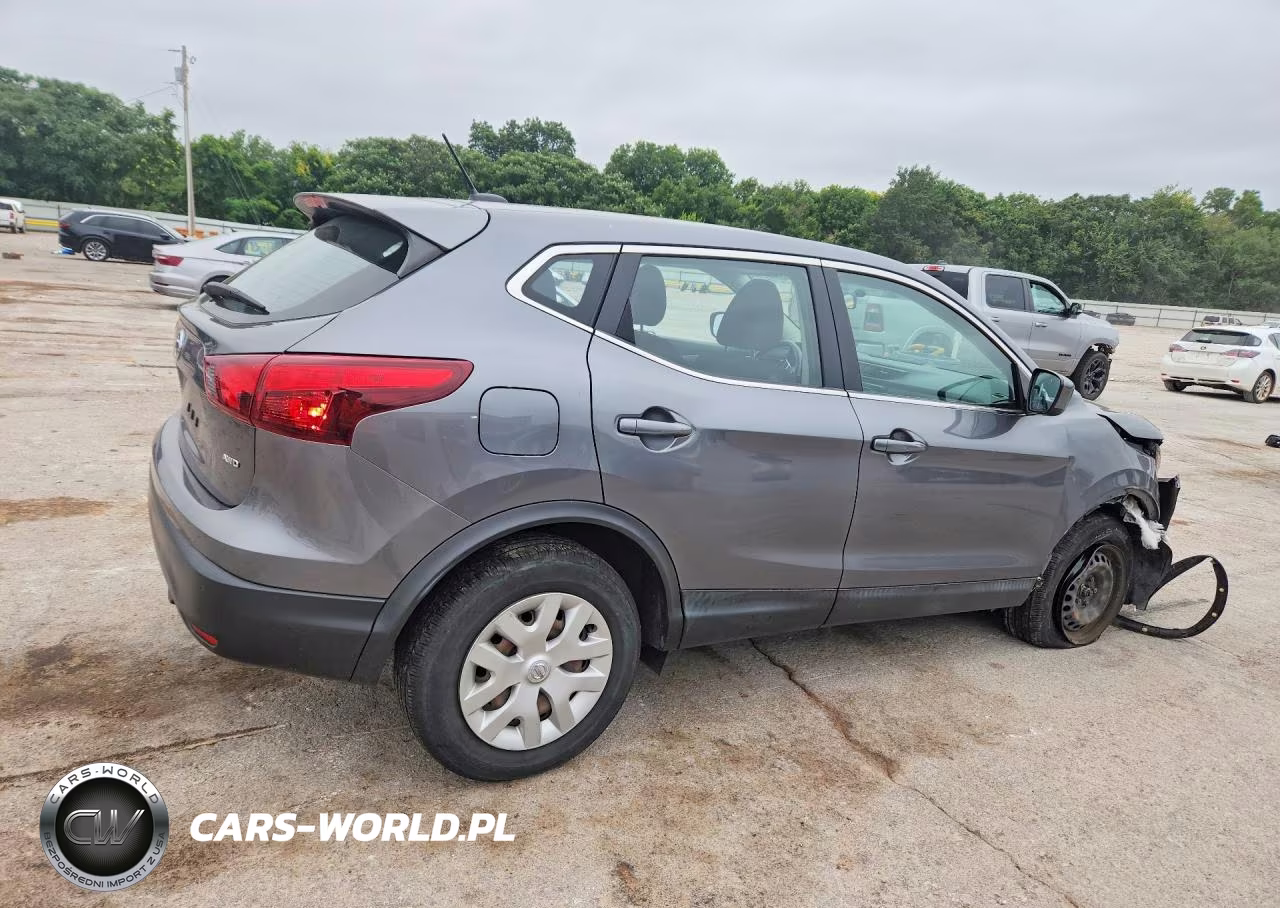 2019 Nissan Rogue Sport S VIN:JN1BJ1CR6KW316303 - 3