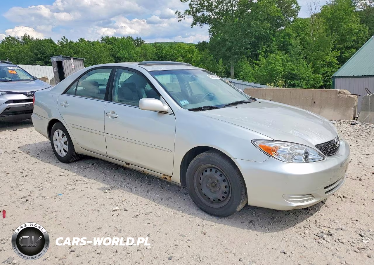 2003 Toyota Camry Le VIN:4T1BE32K03U665922 - 4