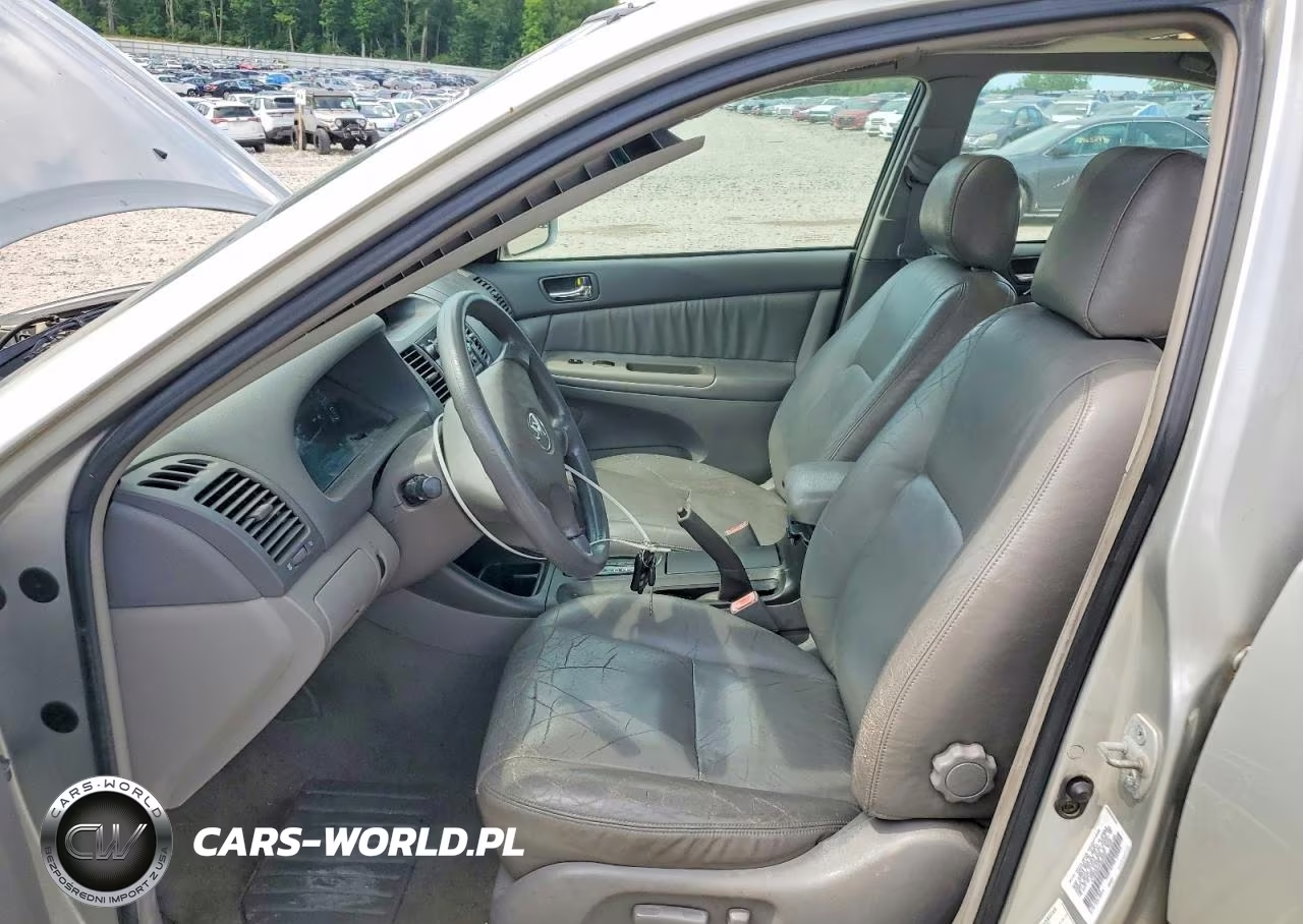 2003 Toyota Camry Le VIN:4T1BE32K03U665922 - 7