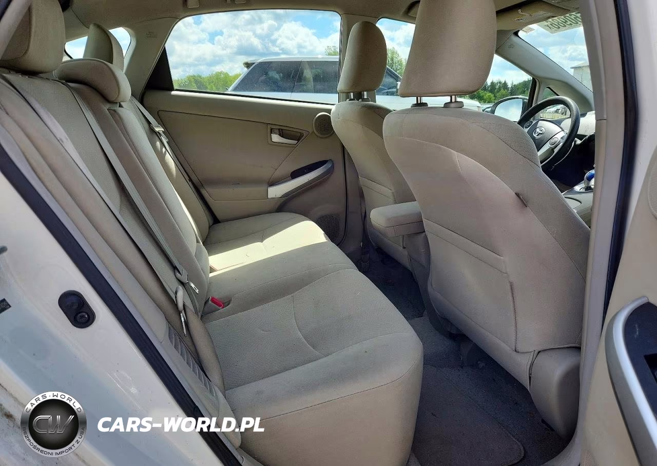2011 Toyota Prius Three VIN:JTDKN3DU9B1432897 - 10