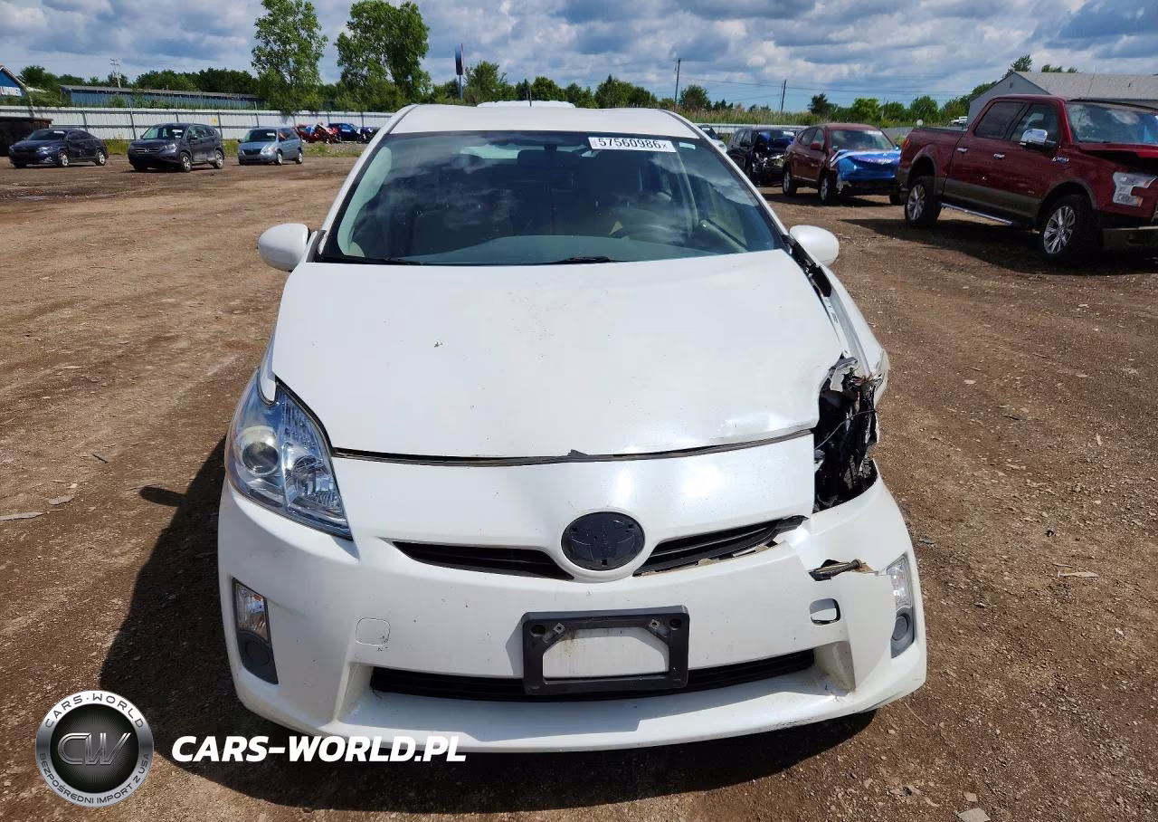 2011 Toyota Prius Three VIN:JTDKN3DU9B1432897 - 5