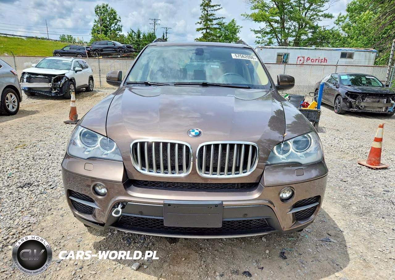 2013 BMW X5 xDrive35I VIN:5UXZV4C57D0E04475 - 5