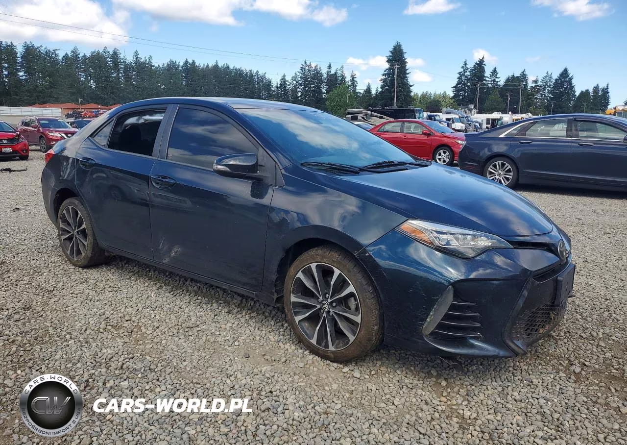 2017 Toyota Corolla Se VIN:5YFBURHE1HP587165 - 4