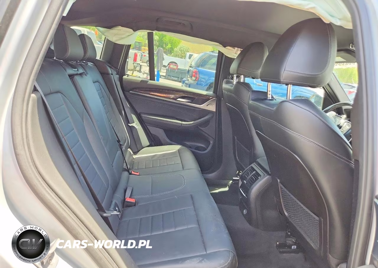 2019 BMW X3 xDrive30I VIN:5UXTR9C53KLE13340 - 11