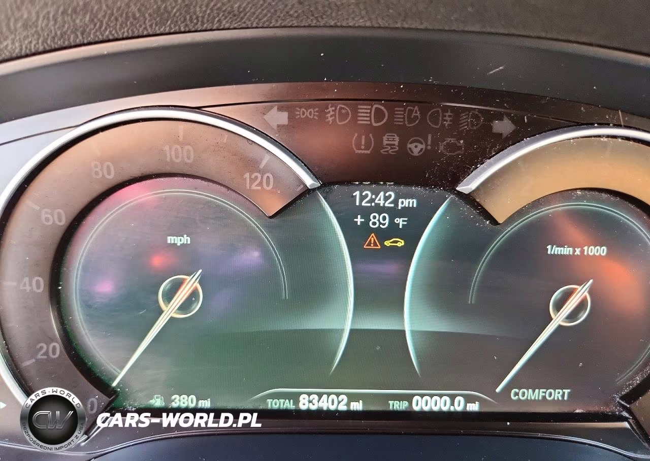 2019 BMW X3 xDrive30I VIN:5UXTR9C53KLE13340 - 9