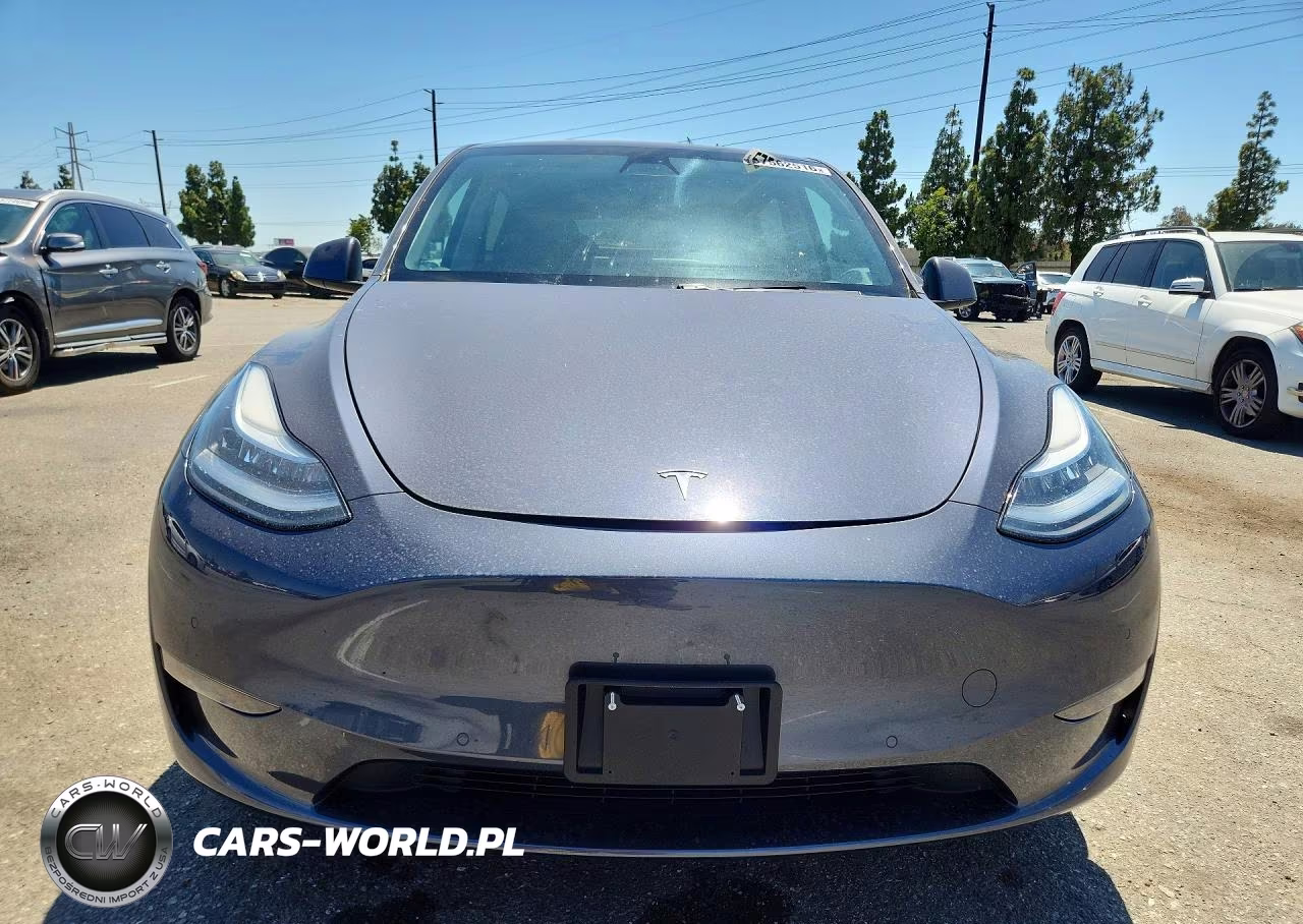 2020 Tesla Model Y VIN:5YJYGDEFXLF004761 - 5