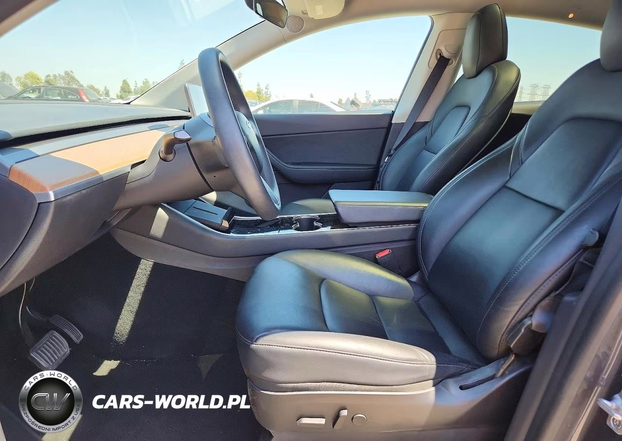 2020 Tesla Model Y VIN:5YJYGDEFXLF004761 - 7