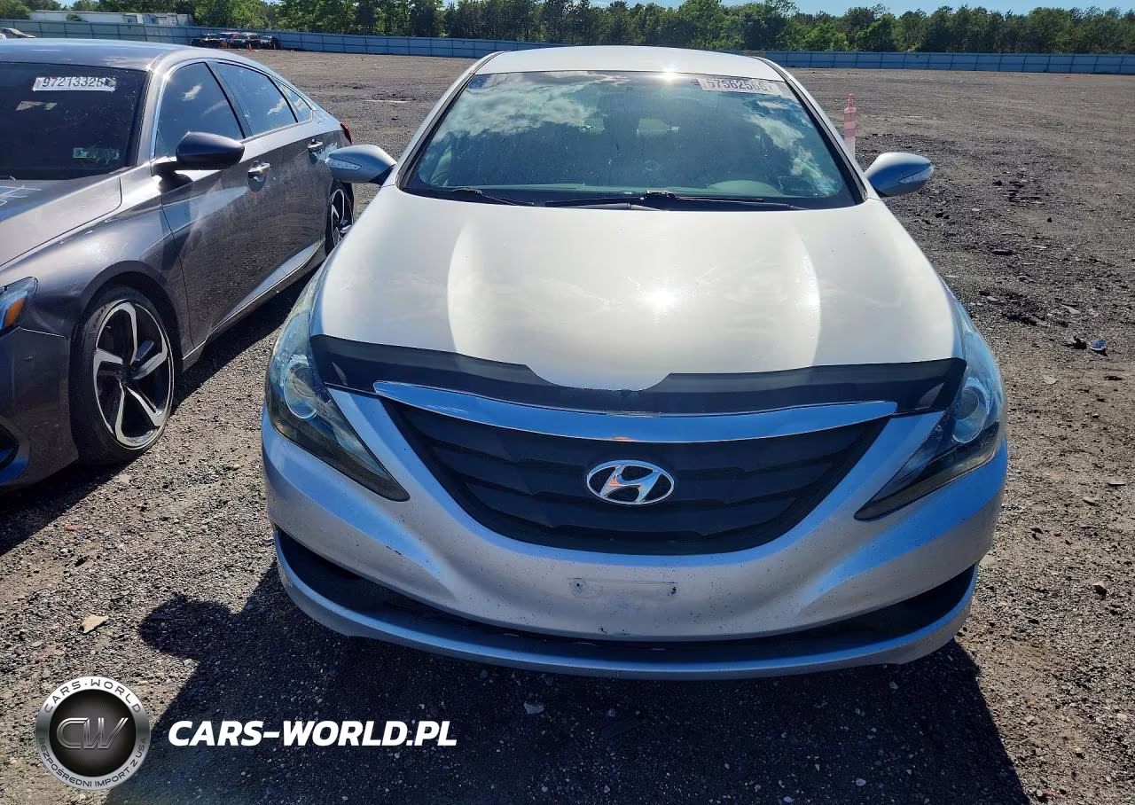 2014 Hyundai Sonata Gls VIN:5NPEB4AC6EH820531 - 5