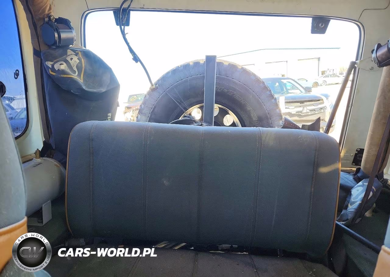 1993 Jeep Wrangler - Yj Sahara VIN:1J4FY49S1PP245075 - 10