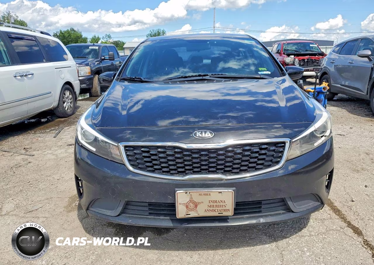 2018 Kia Forte Lx VIN:3KPFL4A70JE261139 - 5