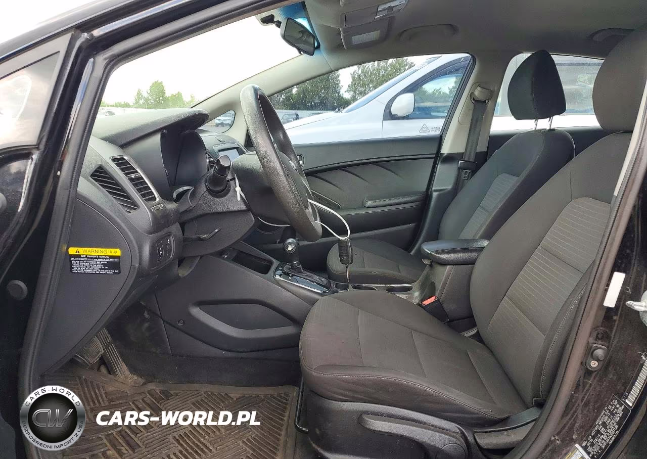 2018 Kia Forte Lx VIN:3KPFL4A70JE261139 - 7