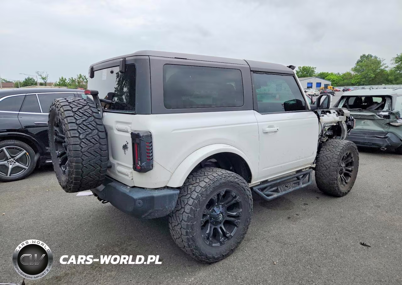 2022 Ford Bronco Base VIN:1FMDE5AP1NLB69795 - 3